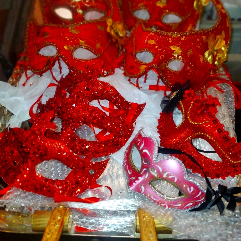Red Elegance  Masquerade Mask